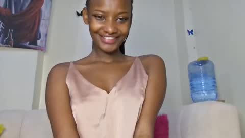Snapshot of cute_annah chatting on 01/26/25, 06:07 cute annah online show from 01/26/25, 06:07