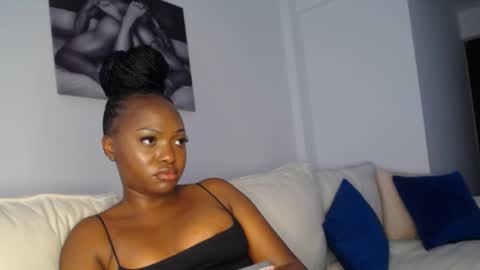 Snapshot of cute_ass18 chatting on 01/22/25, 08:51 Liya online show from 01/22/25, 08:51
