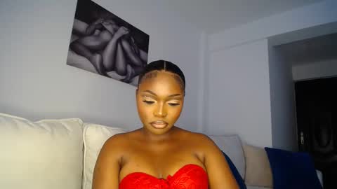 Snapshot of cute_ass18 chatting on 02/10/25, 11:15 Liya online show from 02/10/25, 11:15