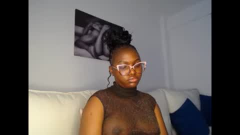 Snapshot of cute_ass18 chatting on 02/28/25, 01:58 Liya online show from 02/28/25, 01:58