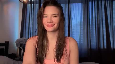 Snapshot of cute_bubbles chatting on 09/14/25, 01:43 cute_bubbles online show from 09/14/25, 01:43