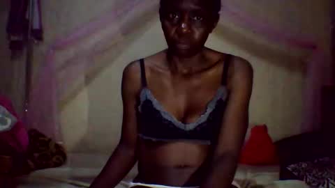 cute_divah4 online show from 10/13/25, 04:51