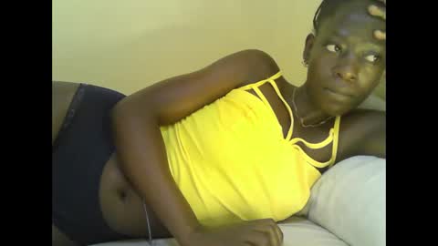 cute_doria online show from 02/13/25, 02:09