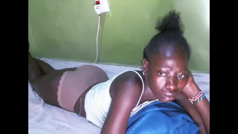 cute_doria online show from 10/01/25, 12:49