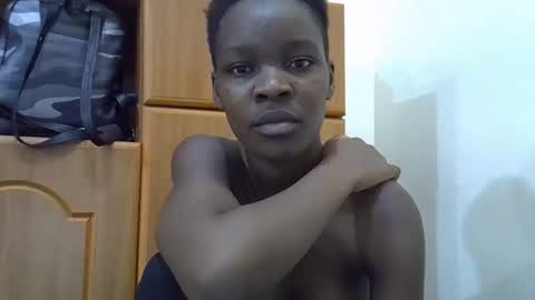 Snapshot of cute_marion chatting on 02/05/25, 12:17 cute_marion online show from 02/05/25, 12:17