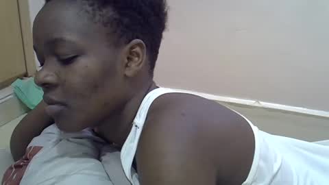Snapshot of cute_marion chatting on 02/11/25, 02:02 cute_marion online show from 02/11/25, 02:02