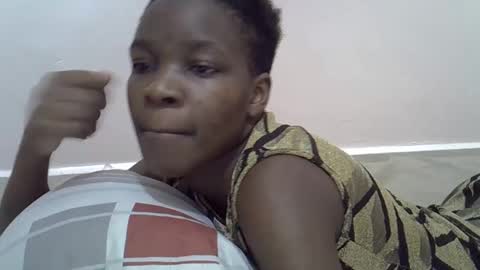 Snapshot of cute_marion chatting on 02/14/25, 02:07 cute_marion online show from 02/14/25, 02:07