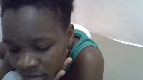 Snapshot of cute_marion chatting on 02/14/25, 10:14 cute_marion online show from 02/14/25, 10:14