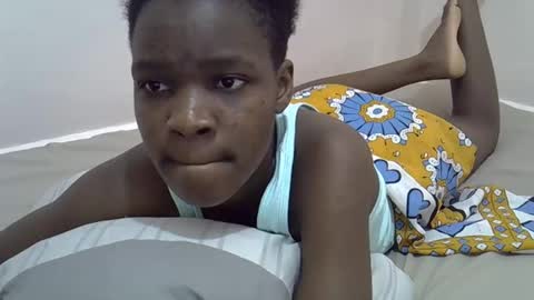 Snapshot of cute_marion chatting on 02/16/25, 08:44 cute_marion online show from 02/16/25, 08:44