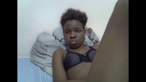 Snapshot of cute_marion chatting on 02/21/25, 09:43 cute_marion online show from 02/21/25, 09:43