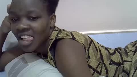 Snapshot of cute_marion chatting on 02/25/25, 05:47 cute_marion online show from 02/25/25, 05:47