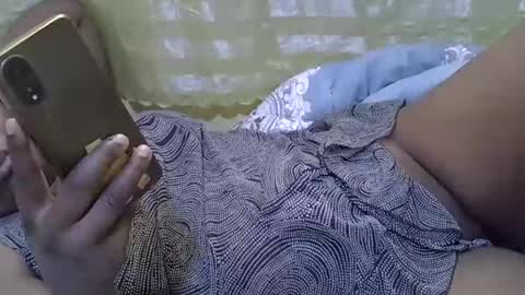 Snapshot of cute_maya1 chatting on 09/24/25, 08:39 Sweetebony online show from 09/24/25, 08:39