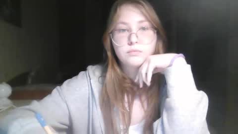 Snapshot of cute_minx chatting on 03/05/25, 06:56 Veronica online show from 03/05/25, 06:56