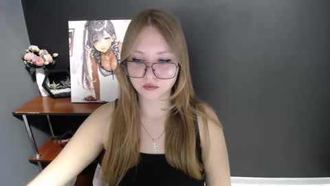 Snapshot of cute_minx chatting on 09/29/25, 06:40 Veronica online show from 09/29/25, 06:40