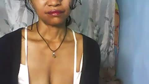 Snapshot of cute_moll chatting on 03/08/25, 12:09 murielle online show from 03/08/25, 12:09
