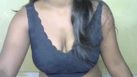 Snapshot of cute_payalji chatting on 10/20/25, 02:23 alia online show from 10/20/25, 02:23