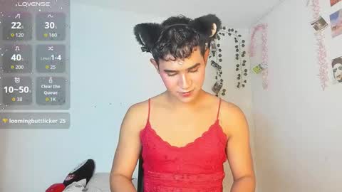 cute_sammy_1 online show from 10/28/25, 04:42