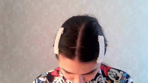 cute_strawberry_ online show from 10/11/25, 10:25