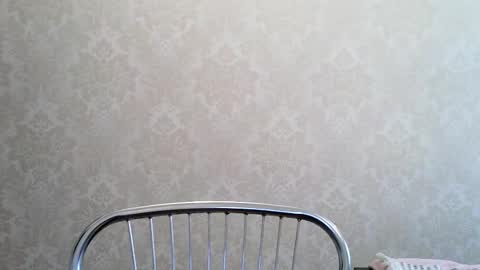 cute_strawberry_ online show from 11/16/25, 09:26