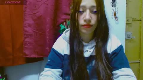 Snapshot of cute_zoe1 chatting on 03/03/25, 11:35 cute_zoe1 online show from 03/03/25, 11:35