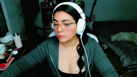 Snapshot of cuteambervi chatting on 02/09/25, 11:15 Princess Amber online show from 02/09/25, 11:15