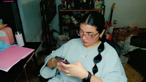 Snapshot of cuteambervi chatting on 03/06/25, 12:32 Princess Amber online show from 03/06/25, 12:32