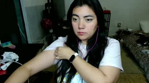 Snapshot of cuteambervi chatting on 11/20/25, 12:00 Princess Amber online show from 11/20/25, 12:00