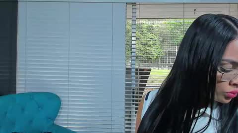 WANNA SEE MORE OF TWINS              online show from 02/22/25, 04:40