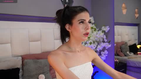 CuteArii online show from 10/11/25, 08:07