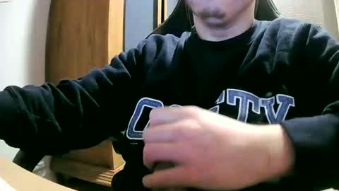 Snapshot of cuteboy090 chatting on 12/19/24, 05:50 Cuteboy090 online show from 12/19/24, 05:50