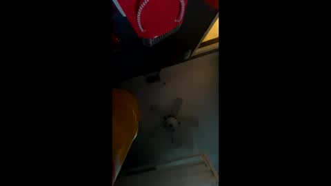 Snapshot of cutecuban18 chatting on 12/26/24, 09:37 loveolots online show from 12/26/24, 09:37