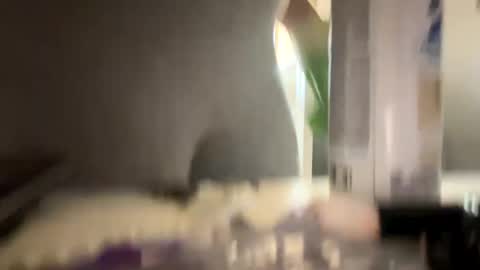 Snapshot of cutecuban18 chatting on 12/30/24, 03:57 loveolots online show from 12/30/24, 03:57