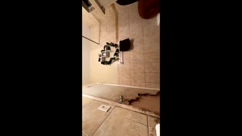 Snapshot of cutecuban18 chatting on 01/09/25, 12:25 loveolots online show from 01/09/25, 12:25