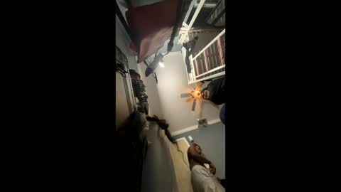 Snapshot of cutecuban18 chatting on 01/17/25, 04:28 loveolots online show from 01/17/25, 04:28