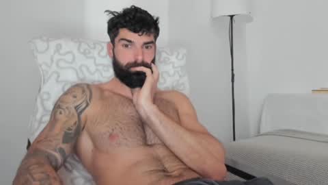 Snapshot of cuteeboy chatting on 02/04/25, 07:07 cuteeboy online show from 02/04/25, 07:07