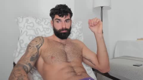 Snapshot of cuteeboy chatting on 02/04/25, 10:10 cuteeboy online show from 02/04/25, 10:10