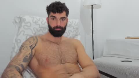 Snapshot of cuteeboy chatting on 02/10/25, 02:16 cuteeboy online show from 02/10/25, 02:16