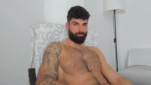 Snapshot of cuteeboy chatting on 02/25/25, 07:20 cuteeboy online show from 02/25/25, 07:20