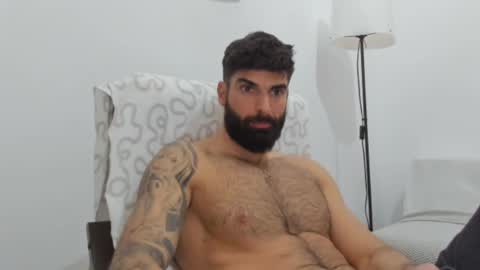 Snapshot of cuteeboy chatting on 02/25/25, 03:27 cuteeboy online show from 02/25/25, 03:27