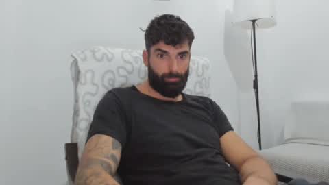 Snapshot of cuteeboy chatting on 03/04/25, 06:29 cuteeboy online show from 03/04/25, 06:29