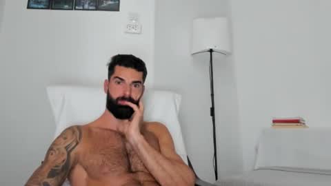 Snapshot of cuteeboy chatting on 10/12/25, 06:34 cuteeboy online show from 10/12/25, 06:34