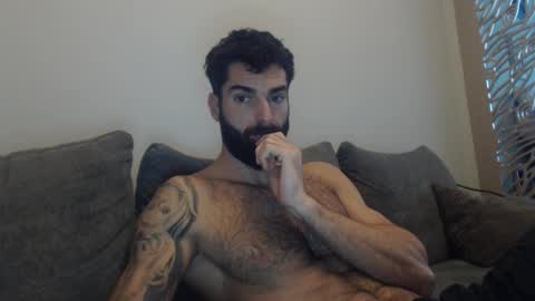 Snapshot of cuteeboy chatting on 11/15/25, 06:44 cuteeboy online show from 11/15/25, 06:44