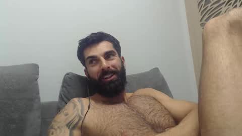 Snapshot of cuteeboy chatting on 11/16/25, 08:47 cuteeboy online show from 11/16/25, 08:47