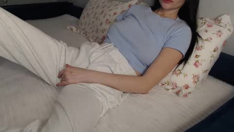 Anna online show from 01/04/25, 05:27