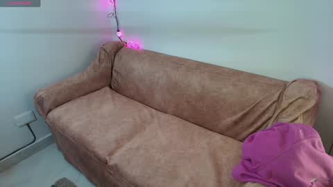 tell me jess   online show from 02/01/25, 06:19