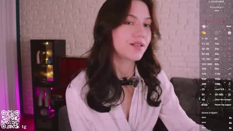 kendall online show from 10/12/25, 06:01