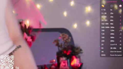 kendall online show from 11/12/25, 04:24