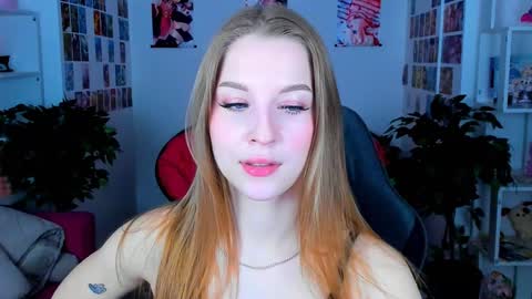 Rina online show from 12/22/24, 08:38