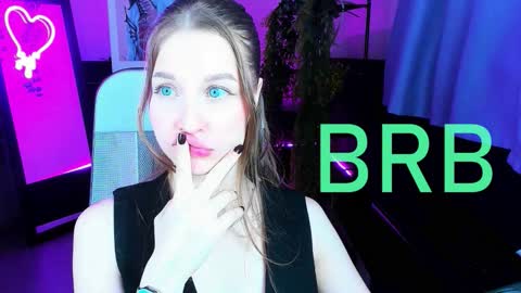 Snapshot of cutemousee chatting on 10/04/25, 02:09 Rina online show from 10/04/25, 02:09