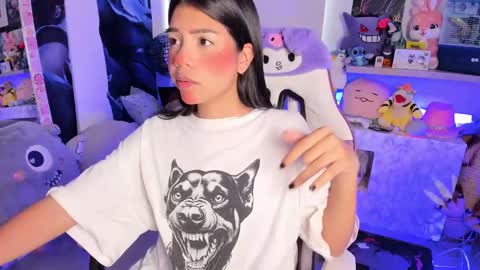 Snapshot of cutestephuwu chatting on 02/17/25, 09:30 - independent model online show from 02/17/25, 09:30